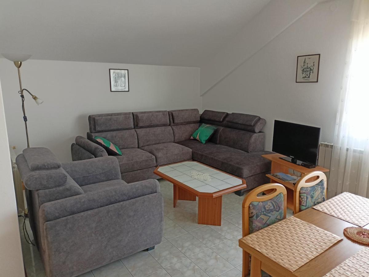 Apartmani Zokic Kaštela Esterno foto