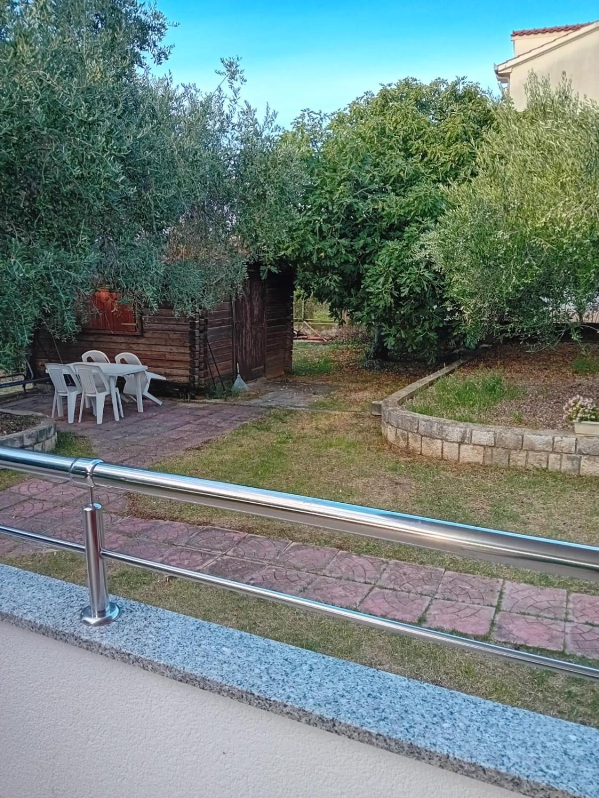 Apartmani Zokic Kaštela Esterno foto